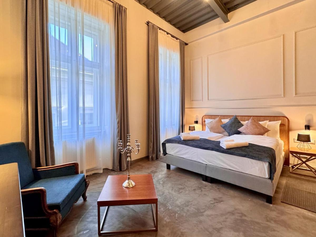 Bazaar Boutique Residence บูดาเปสต์ ภายนอก รูปภาพ