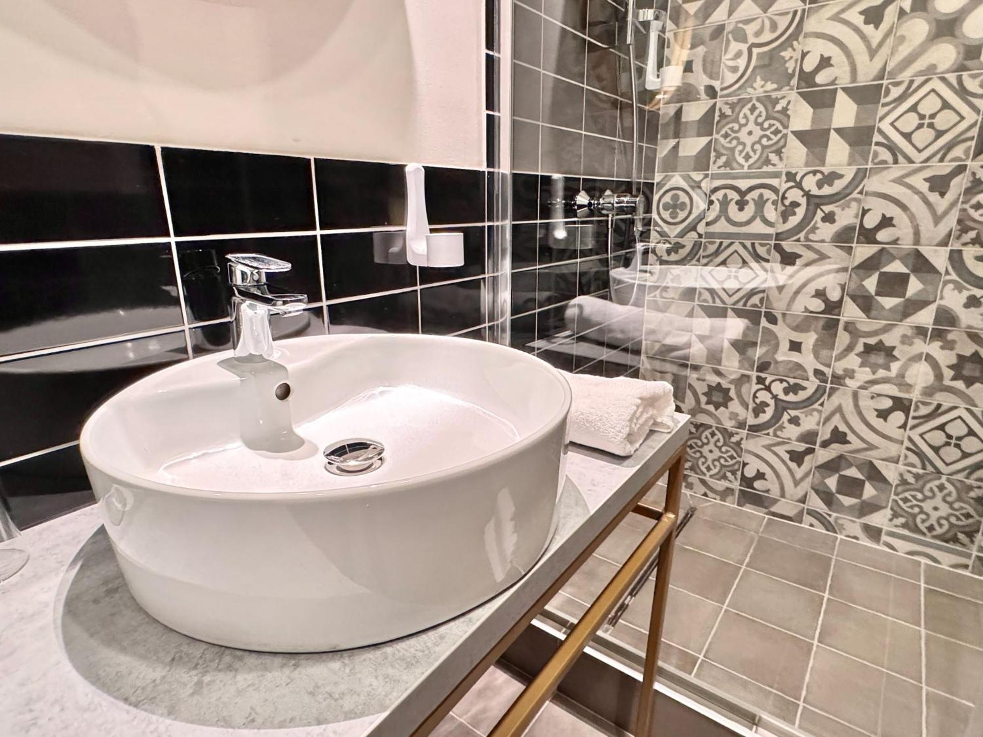 Bazaar Boutique Residence บูดาเปสต์ ภายนอก รูปภาพ